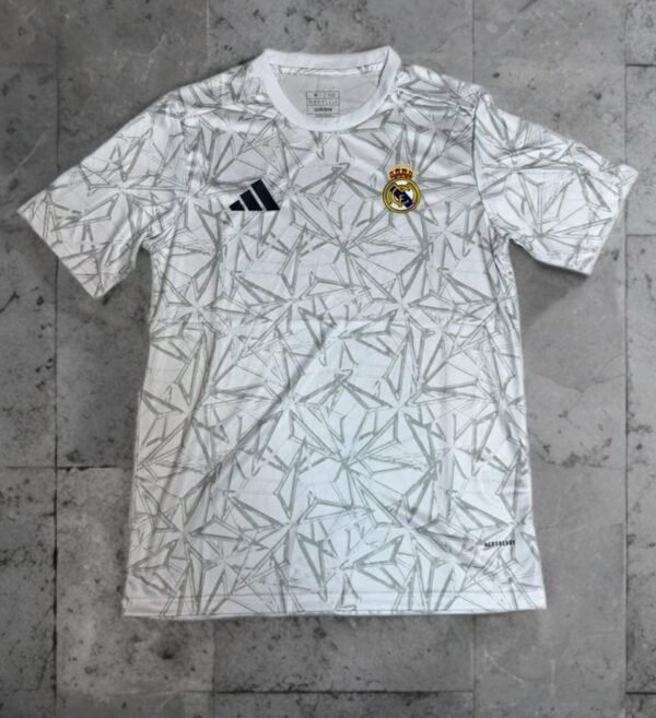 REAL MADRID TRAINING JERSEY [ID: C 1]