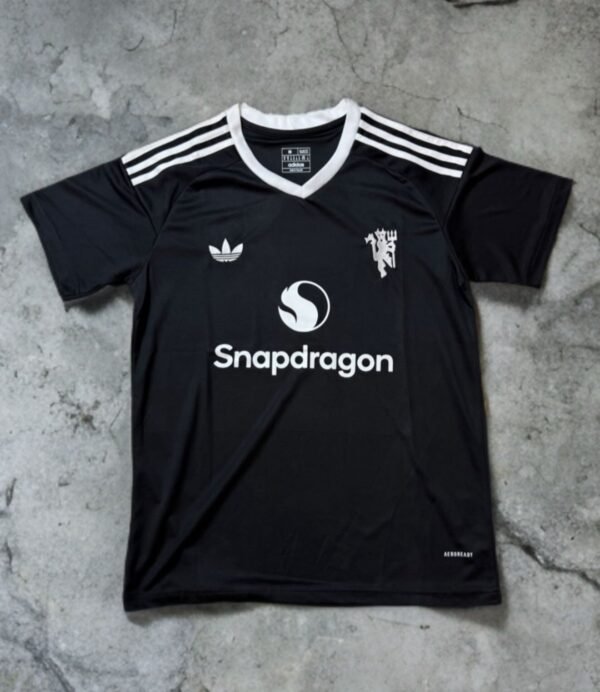 MANCHESTER UNITED 24/25 BLACK JERSEY [ID: F 1]